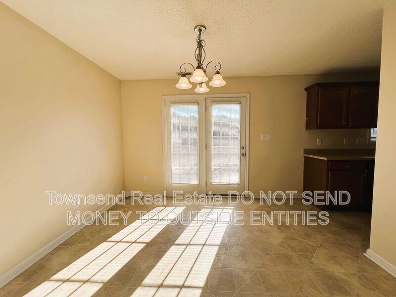 4417 Harborgate Rd - Photo 3 of 20