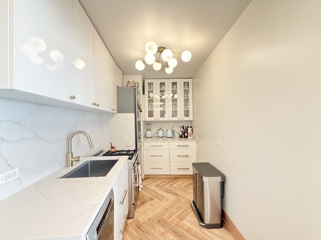 1150 N Lake Shore Dr #7K - Photo 3 of 21