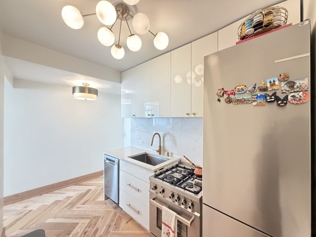 1150 N Lake Shore Dr #7K - Photo 5 of 21