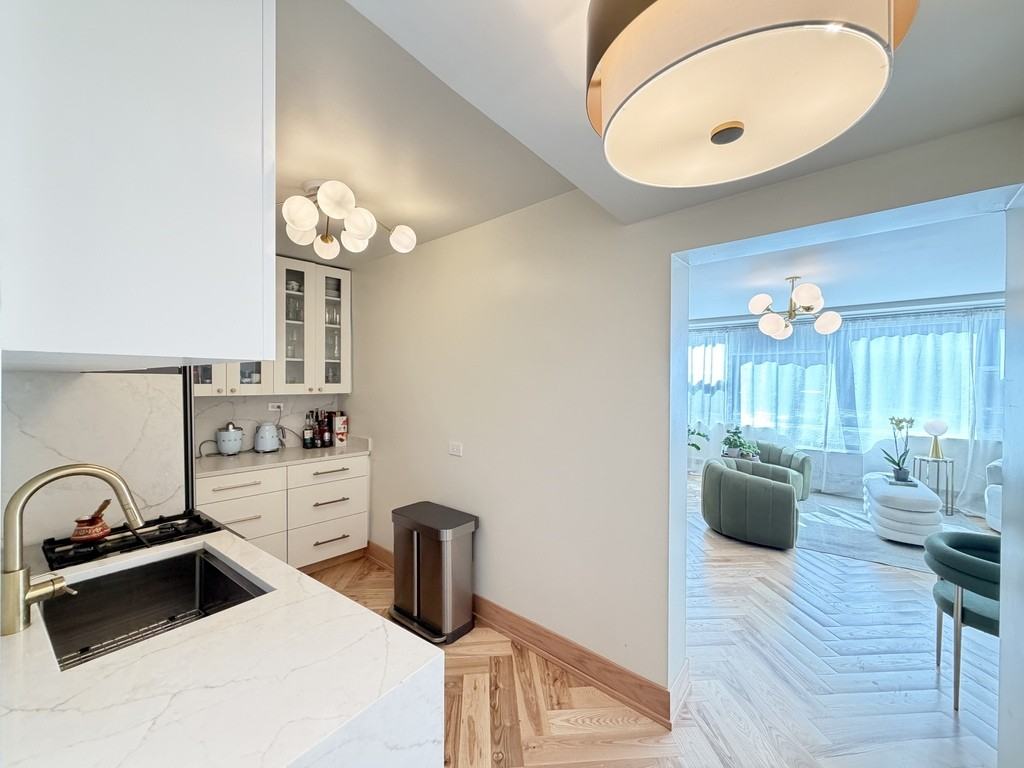 1150 N Lake Shore Dr #7K - Photo 6 of 21