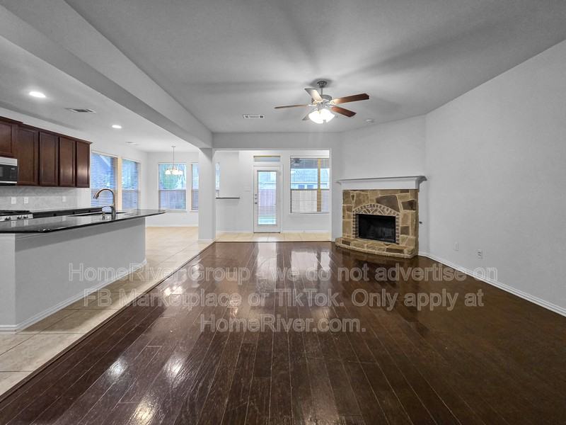 4232 Doe Creek Trl - Photo 4 of 25