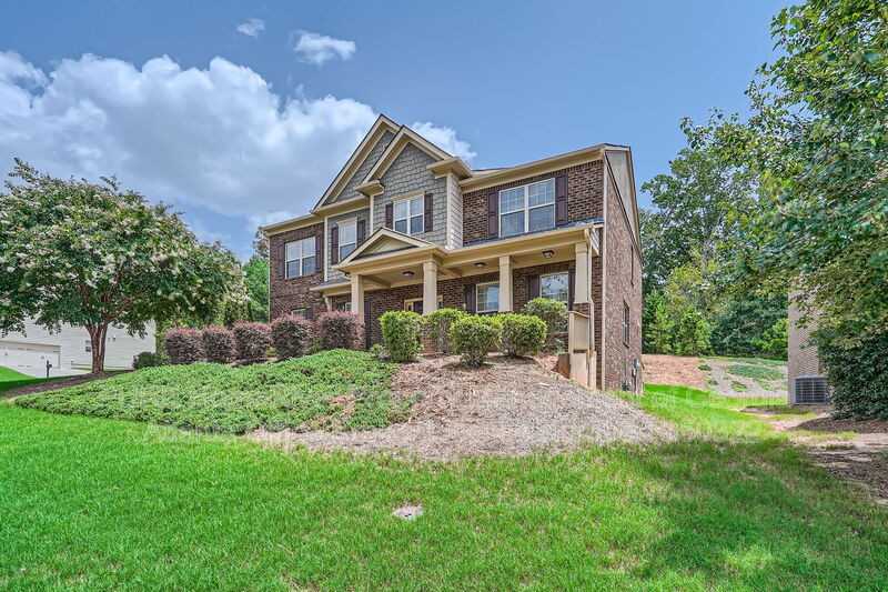 1610 Burgess Trl - Photo 3 of 31