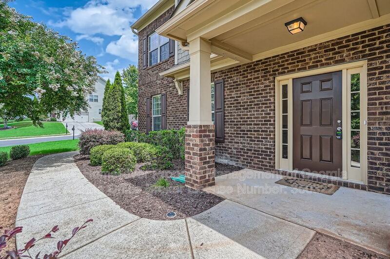 1610 Burgess Trl - Photo 4 of 31