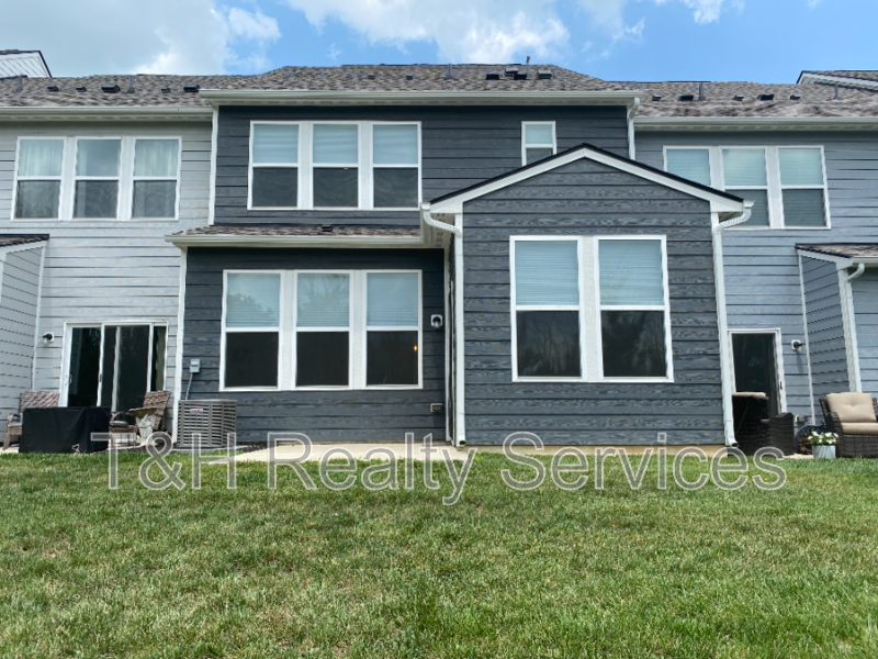 14073 Tenbury Way #90 - Photo 5 of 34