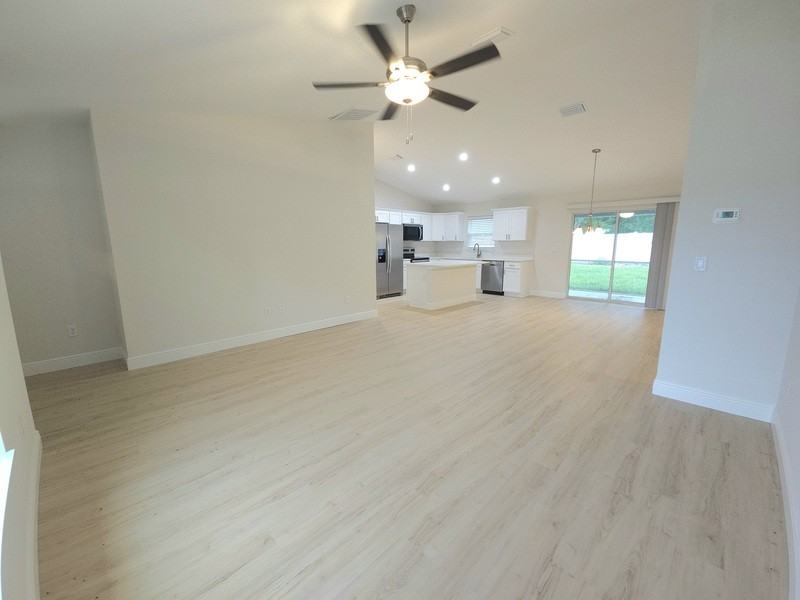 8943 N Trojan Dr - Photo 4 of 17