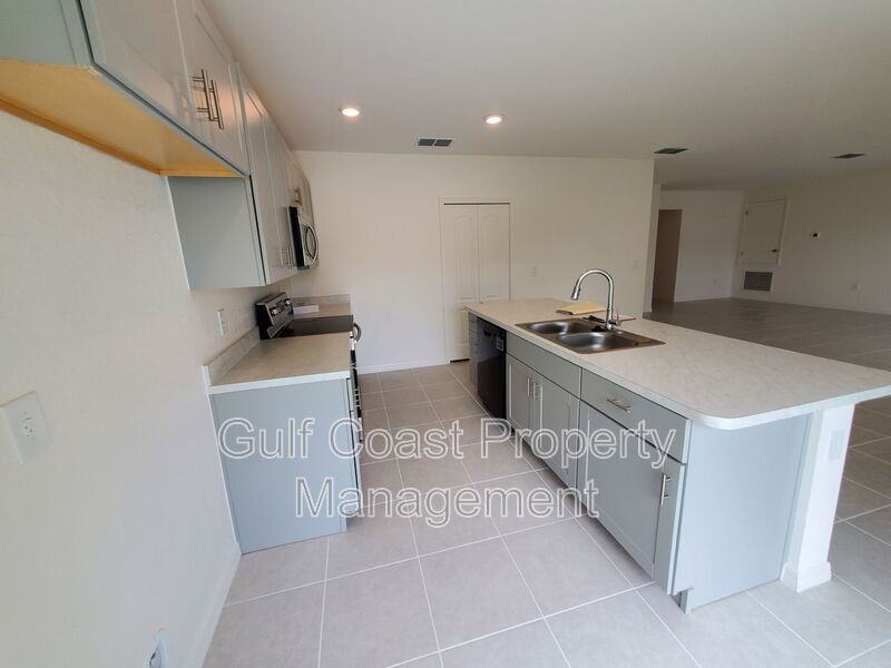 58 Kenly St - Photo 3 of 16