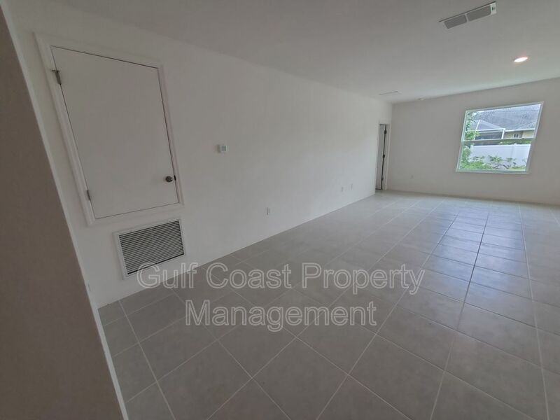 58 Kenly St - Photo 6 of 16