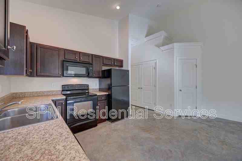2639 Broadbill Ln #B - Photo 2 of 14