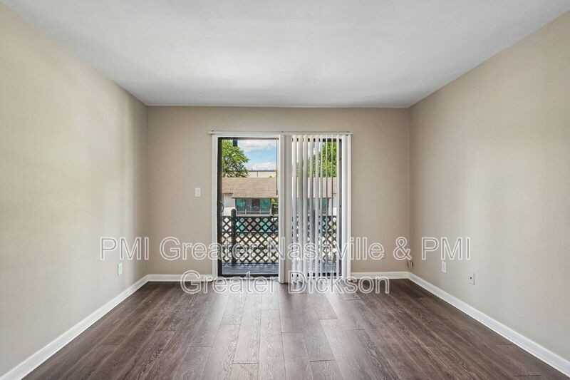 405 Spring St #C40 - Photo 5 of 26