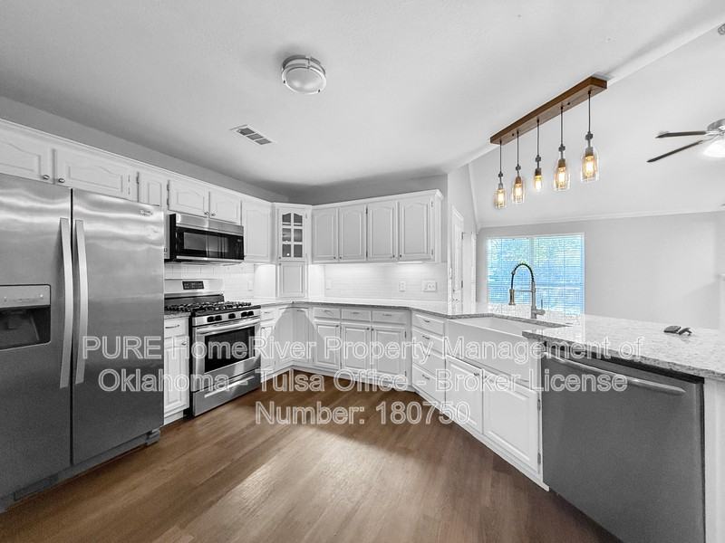 10736 E 120th St N - Photo 3 of 27