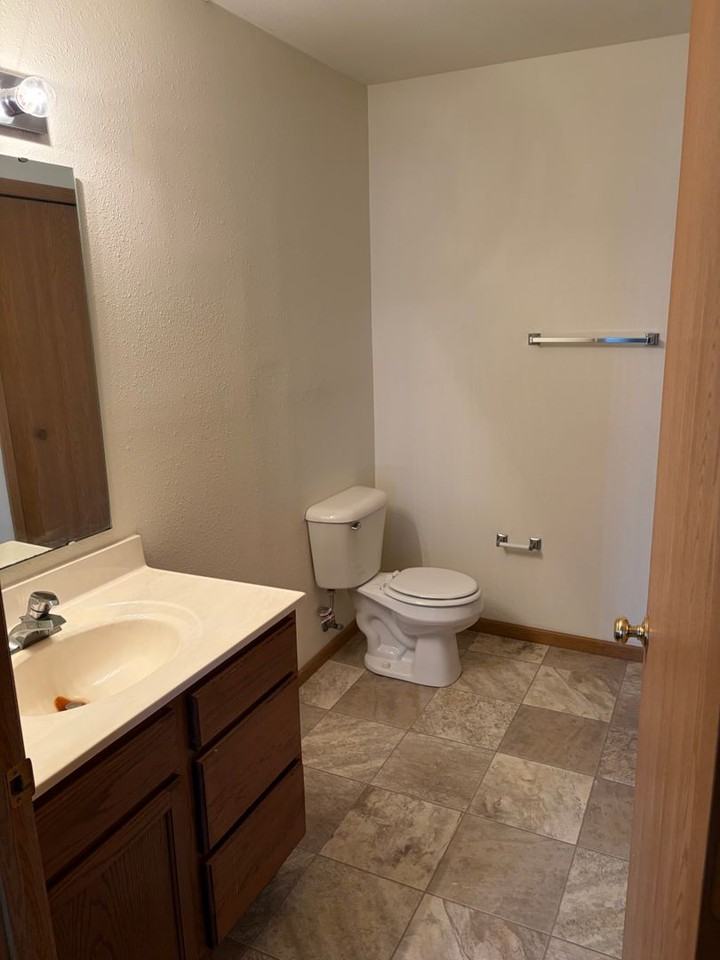 Lewis Townhomes - Photo 7 of 19