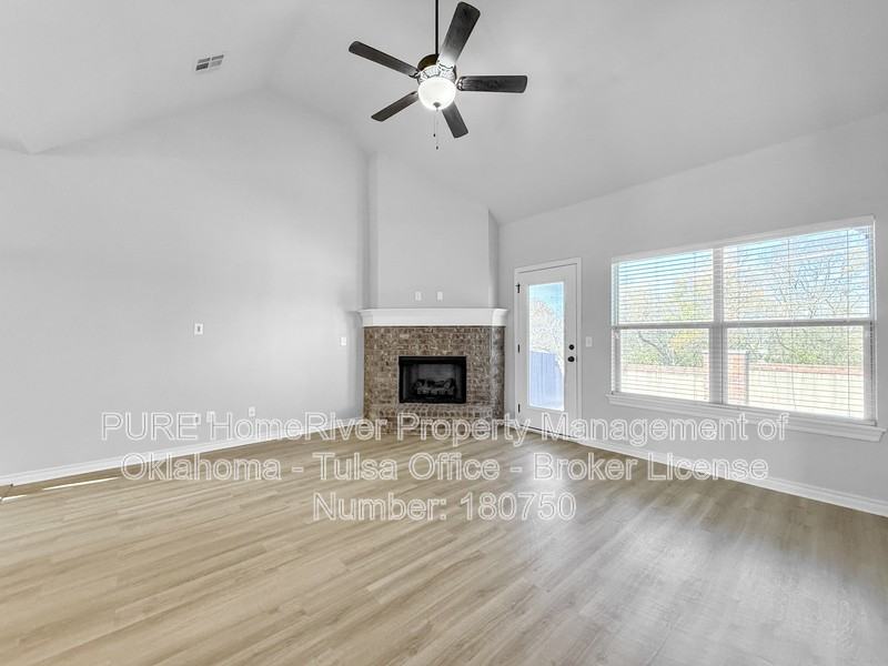 209 W 111th Pl S - Photo 6 of 24