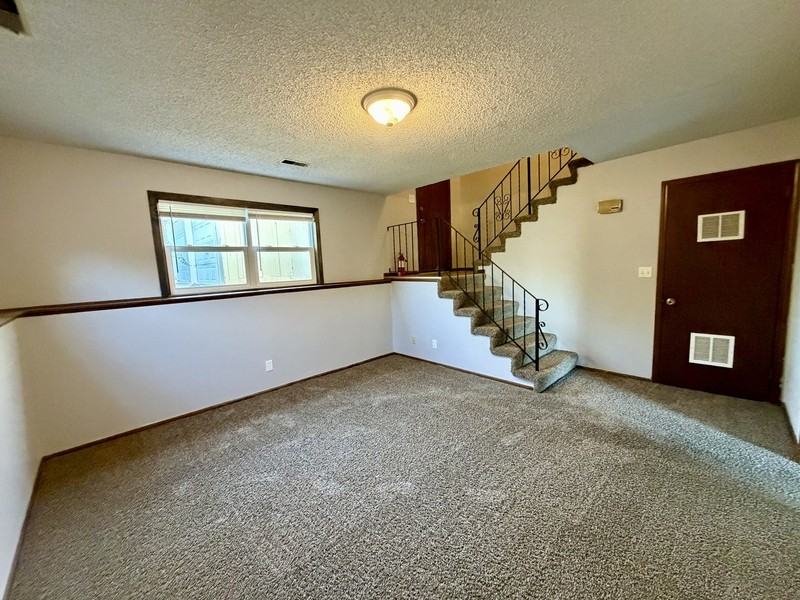 3423 Harvard Rd - Photo 2 of 9