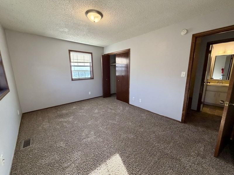 3423 Harvard Rd - Photo 6 of 9