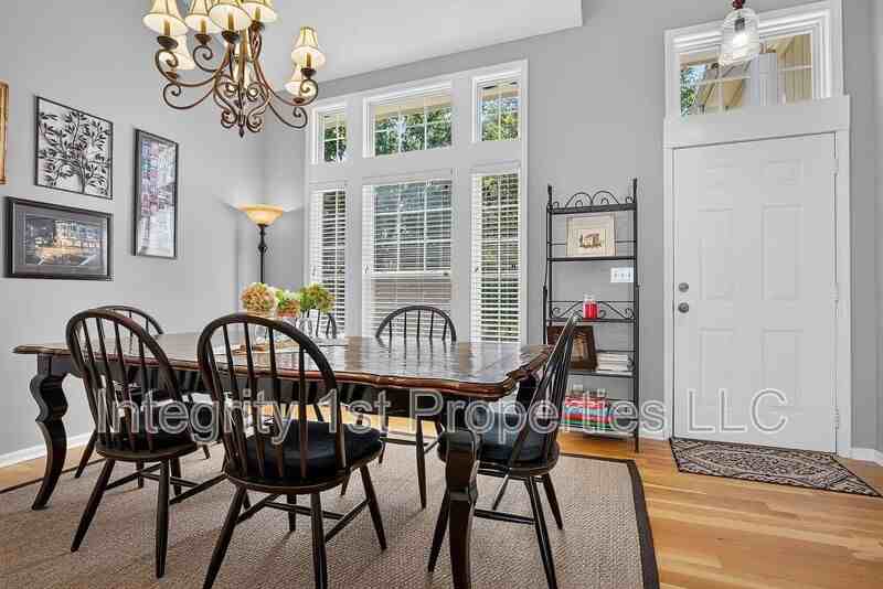 16222 W 157th Ter - Photo 4 of 26