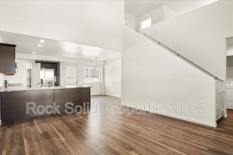 1548 Danny Pl - Photo 7 of 36