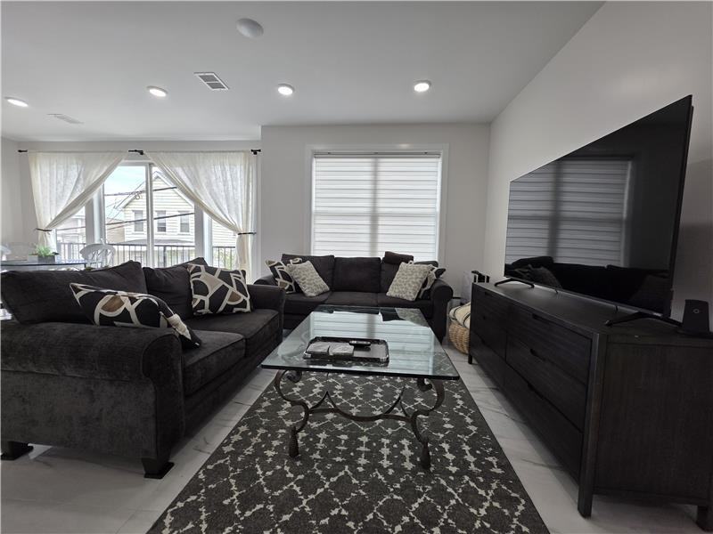 285 Lembeck Ave #1 - Photo 5 of 21
