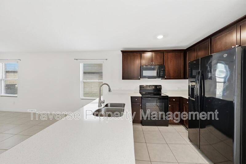 1380 Beach Dr - Photo 6 of 26