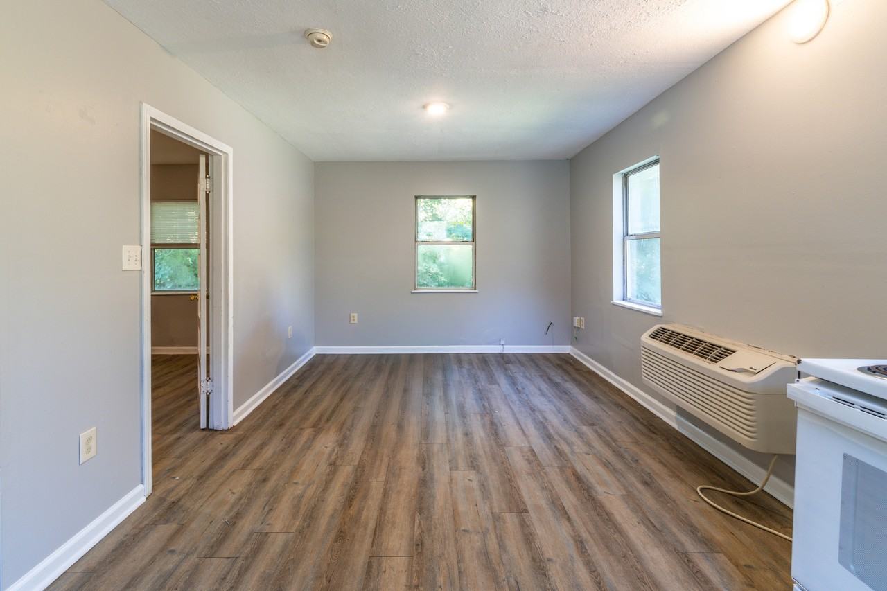 Lester Rd-608.610 - Photo 7 of 10
