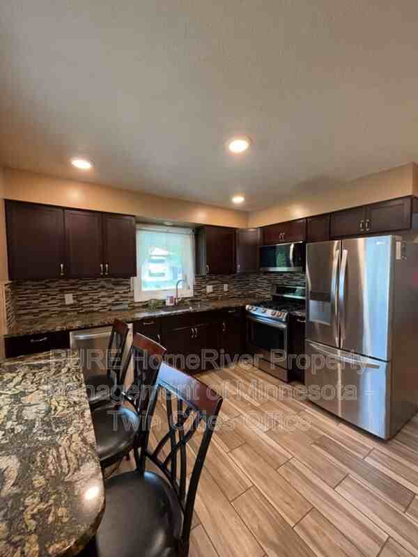 4436 2 1/2 St Ne - Photo 4 of 17