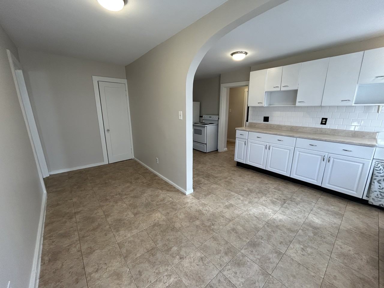 2 Ureco Terrace - Photo 2 of 13