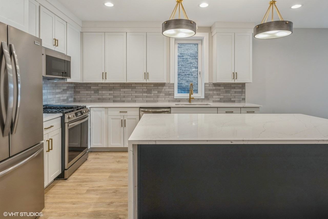 1647 W. Irving Park Road - Photo 5 of 18