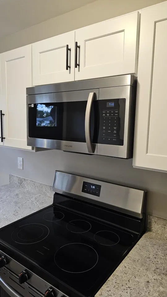 5903 North Wayne - Photo 6 of 27