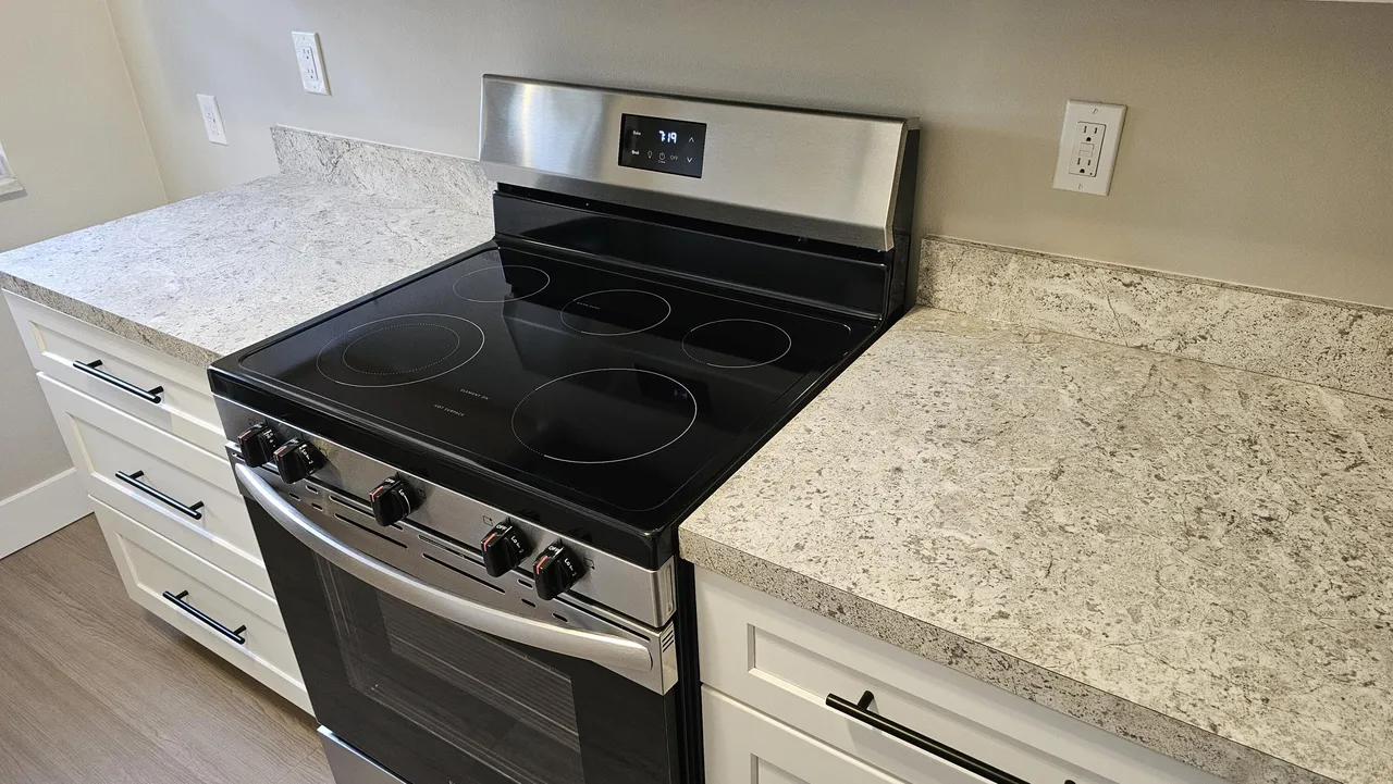 5903 North Wayne - Photo 7 of 27
