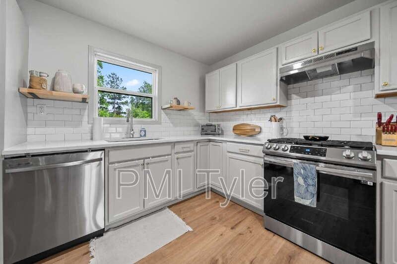 722 S Palmer Ave - Photo 4 of 16