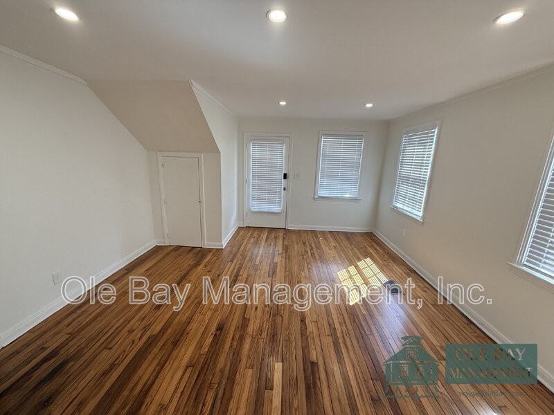 1808 New Hamilton St - Photo 2 of 8
