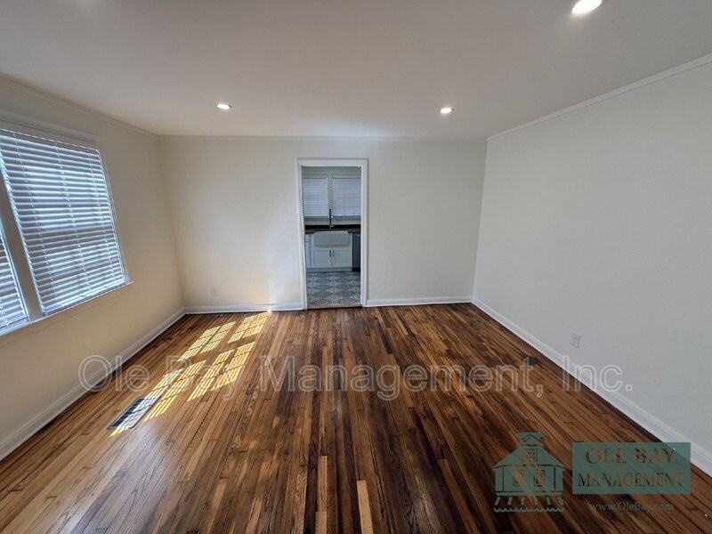 1808 New Hamilton St - Photo 4 of 8
