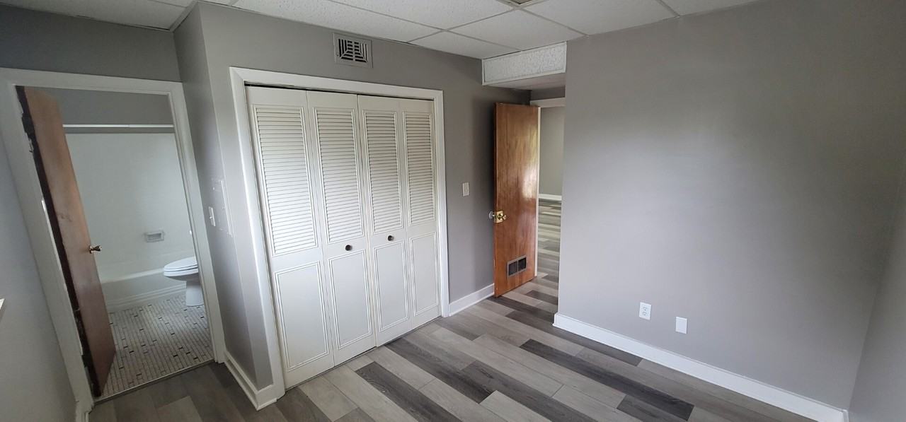 4215 S. Churchway - Photo 2 of 10