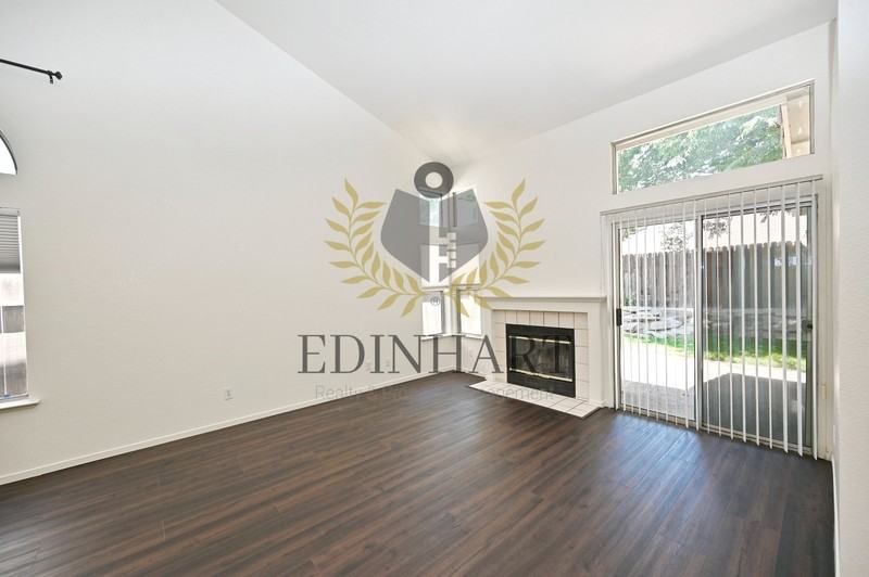 239 W Fallbrook Ave - Photo 7 of 37