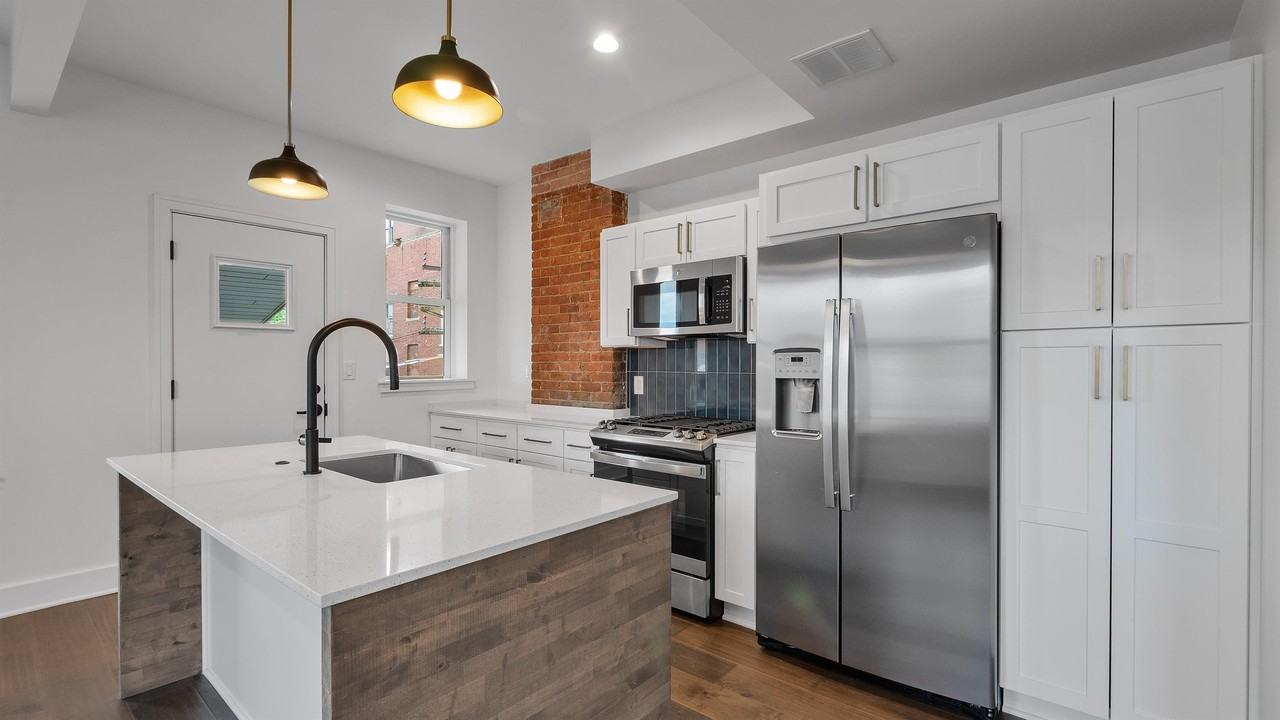 632 Prentis Street - Photo 5 of 50