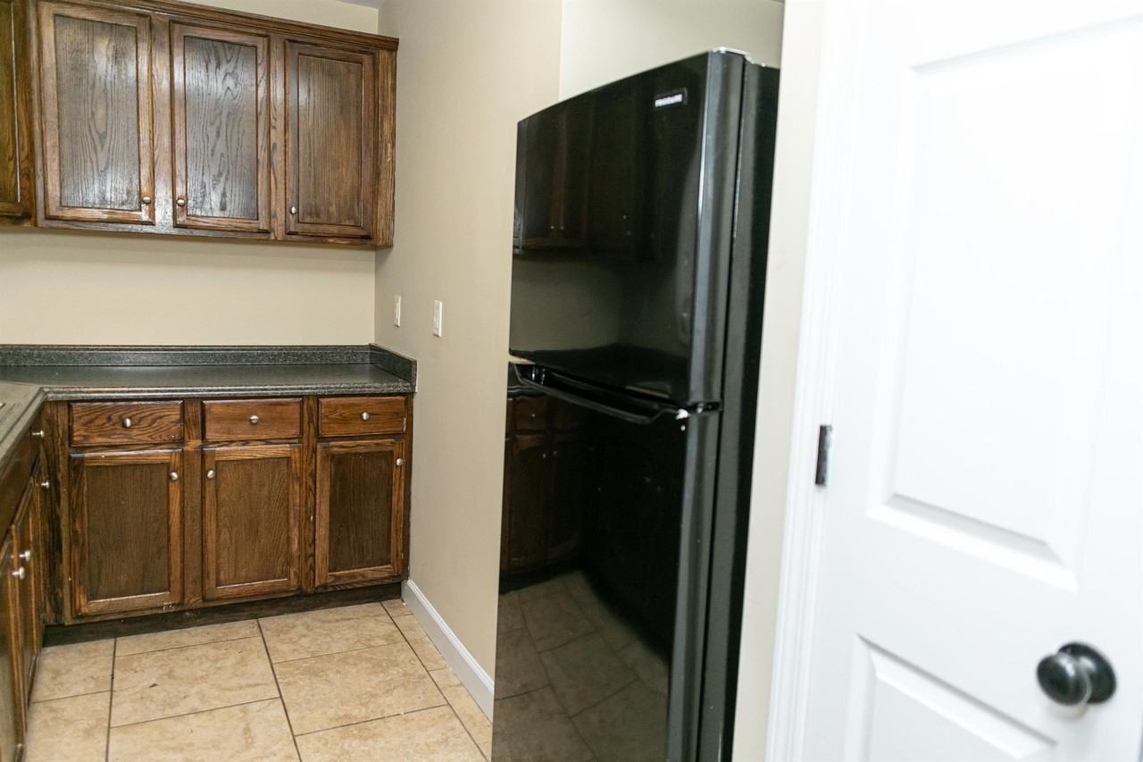 299- 1208 10th Street Boulevard Northwest - Photo 5 of 23
