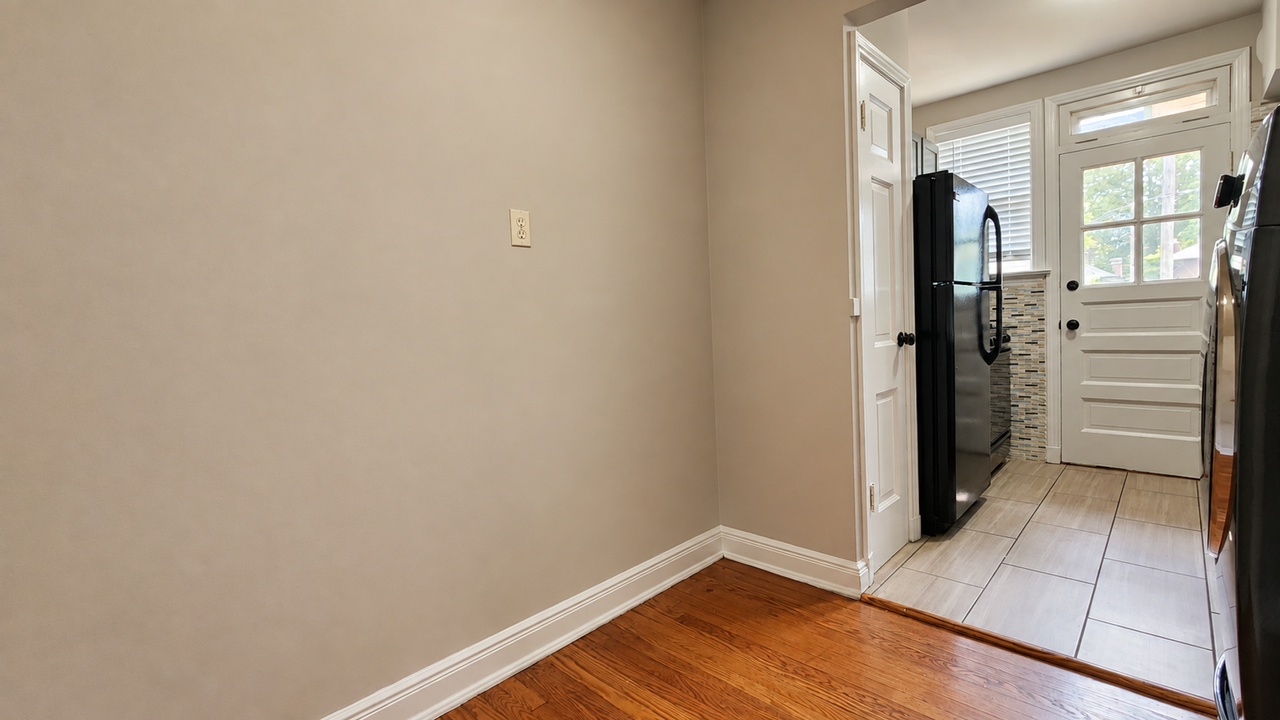 1020 Sanford Ave - Photo 3 of 12