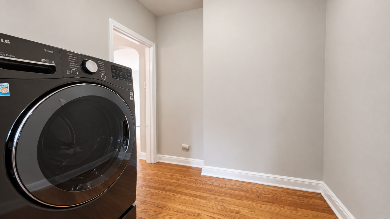 1020 Sanford Ave - Photo 5 of 12