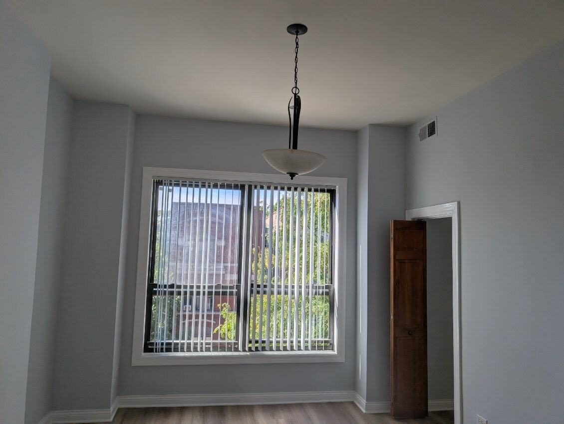 1309 South Fairfield Avenue - Photo 4 of 19