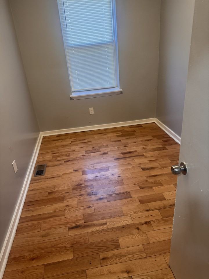 84 Dewitt Street - Photo 2 of 6