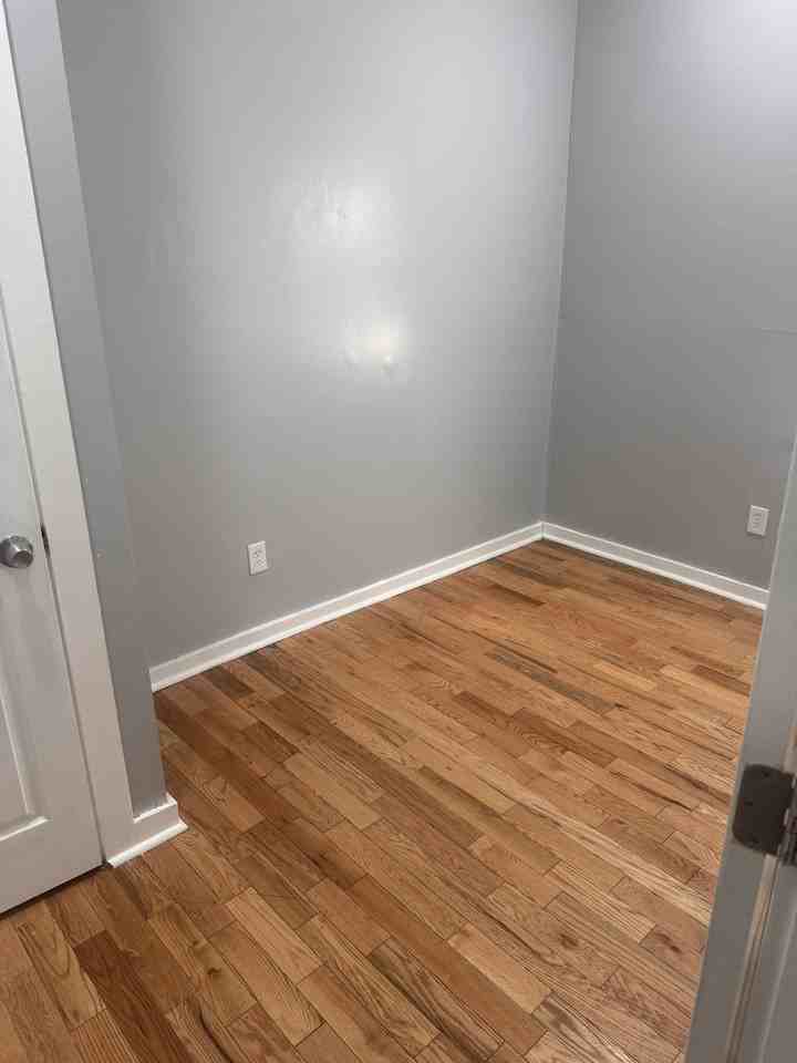 84 Dewitt Street - Photo 5 of 6