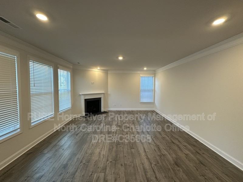 6021 Whitechapel Ct - Photo 3 of 50