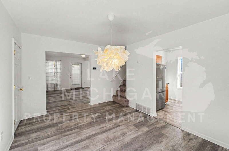 342 Page St Ne - Photo 5 of 18