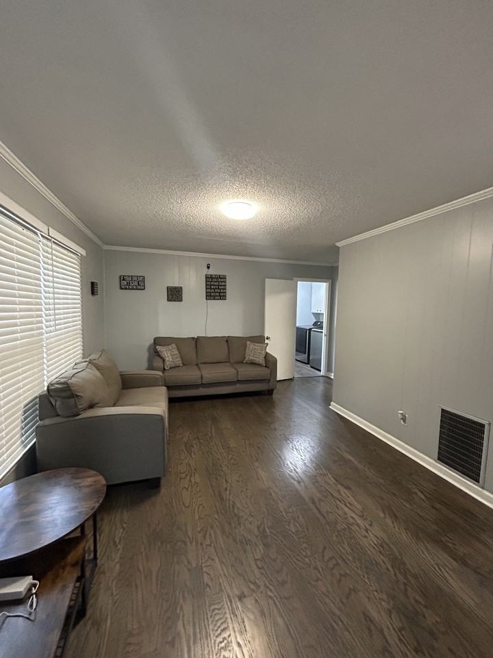 5427 Rupert Lane - Photo 6 of 8