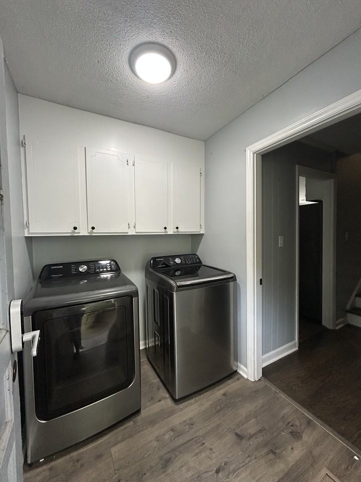 5427 Rupert Lane - Photo 7 of 8