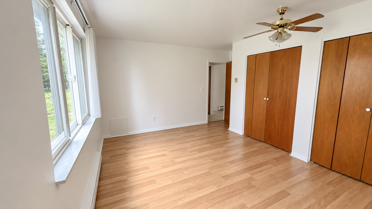 SHELBY MEADOWS - Photo 4 of 19