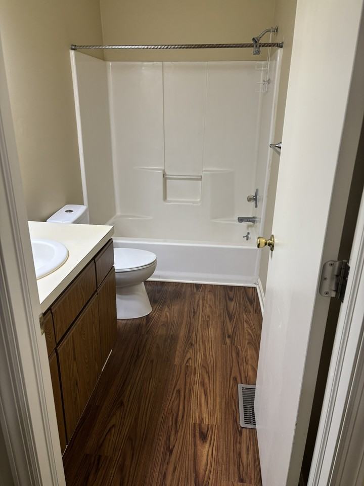 1515 Whitehall - Photo 7 of 7