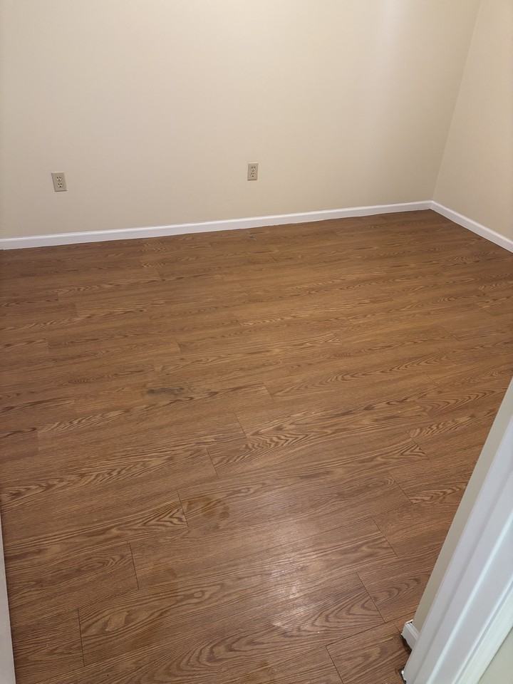 1505 Whitehall - Photo 5 of 14