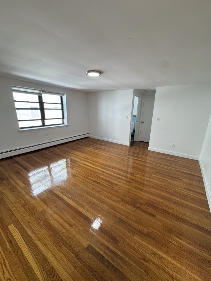 50 Harvard Ave #4 - Photo 2 of 5