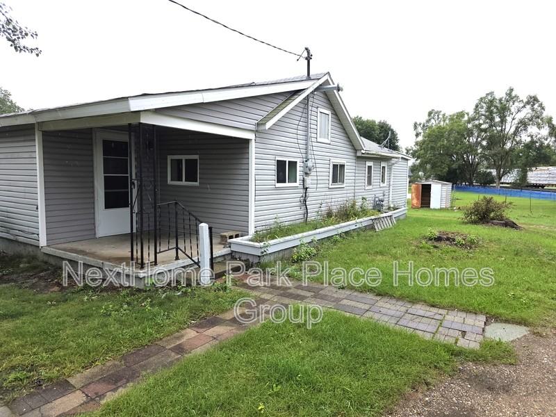 659 Prairie St - Photo 2 of 15