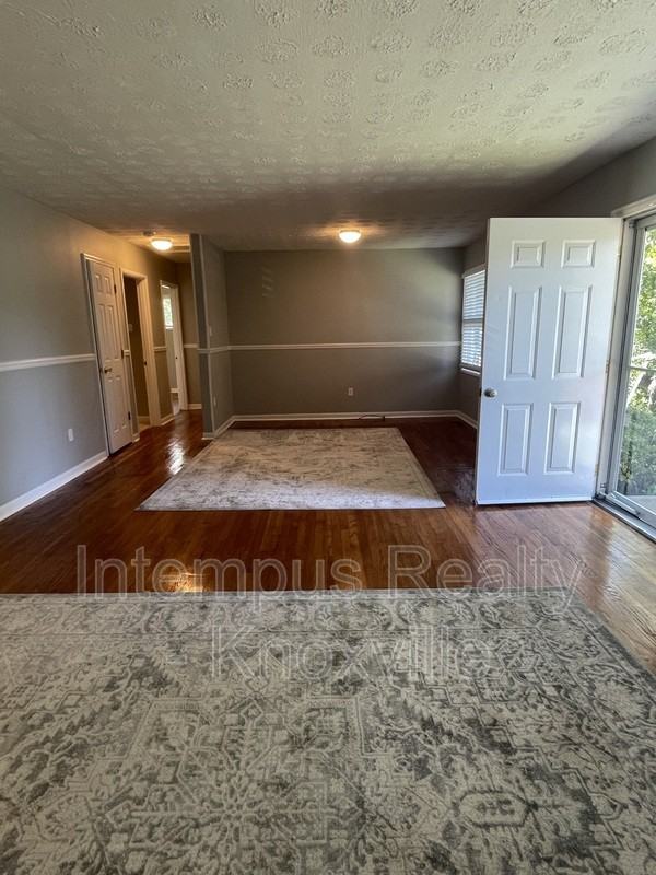 3110 Sanderson Rd - Photo 4 of 18